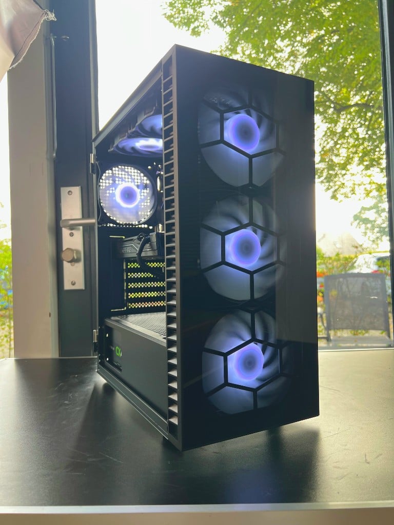 Lyra 1.0 - wit-blauw RGB